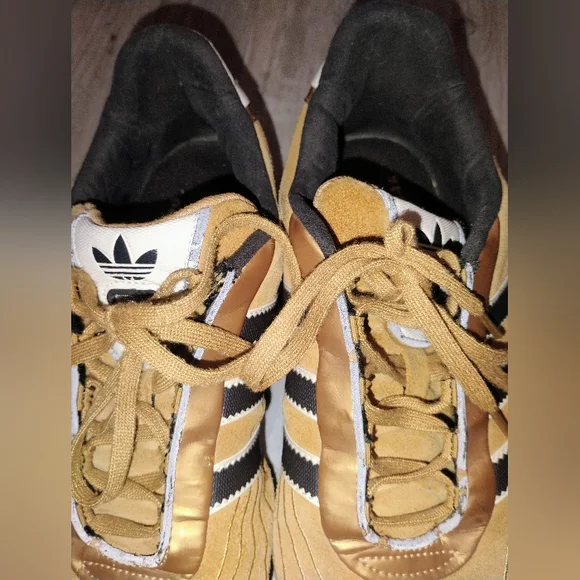 2007 Adidas Goodyear Racer Low Tan And Black Size 8 - Picture 4 of 13